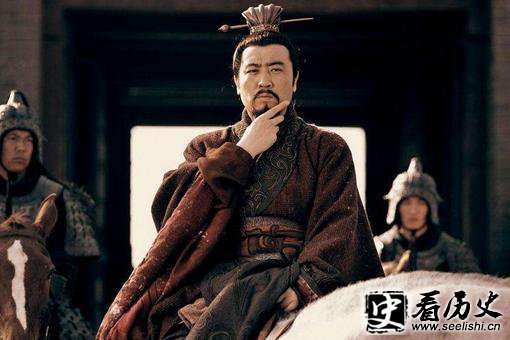 长坂坡之战谁的功劳最大?张飞在当阳桥上吼死了谁?