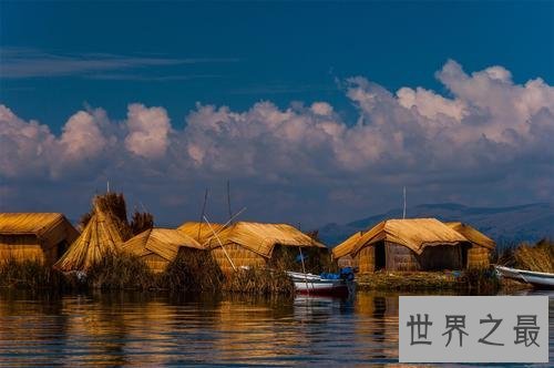 世界十大最奇特的湖泊,少女粉红色的湖你见过没?