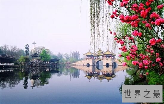 十座能和心灵对话的中国小城，静下心听听自己的内心。