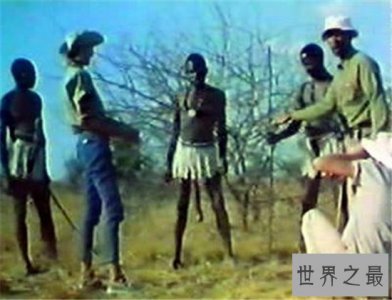 ​象人部落拥有巨大生殖器官，然而竟然不属于非洲人