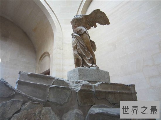 卢浮宫三宝珍贵无比,三样物品都保存已久价值连城