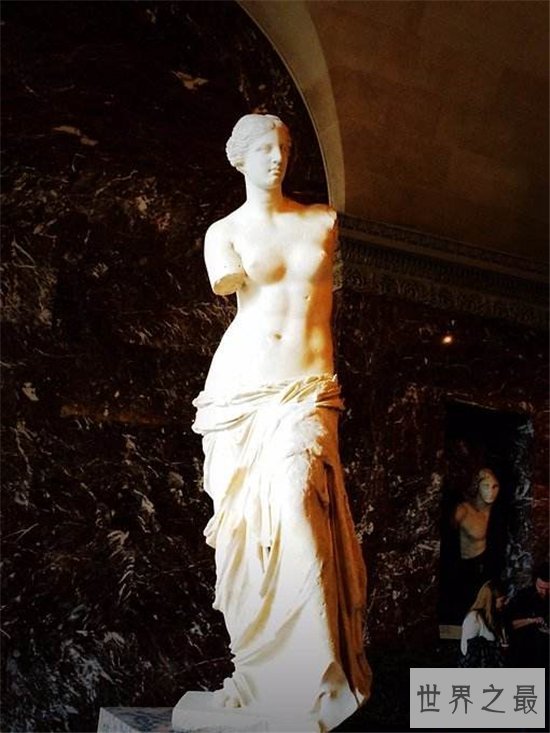 卢浮宫三宝珍贵无比,三样物品都保存已久价值连城