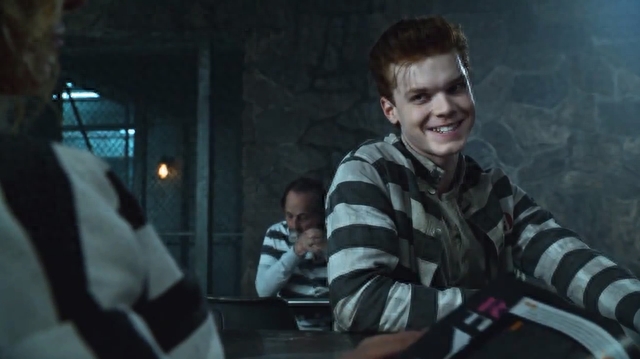 细数DC宇宙中的小丑形象，希斯莱杰最经典，但不是最帅气的