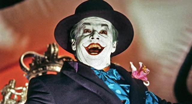 细数DC宇宙中的小丑形象，希斯莱杰最经典，但不是最帅气的