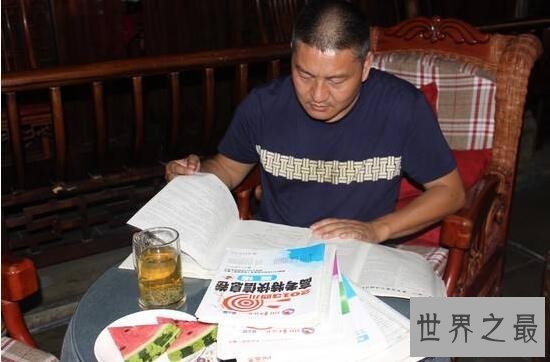 高考最牛钉子户梁实,50岁参考21次终于过二本线