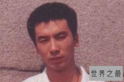 ​黑社会首领乔四爷 睡过许多的女明星