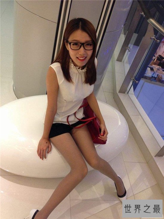 御姐很哀伤名叫李琳玥 裸照不雅视频堪比日本AV被公开