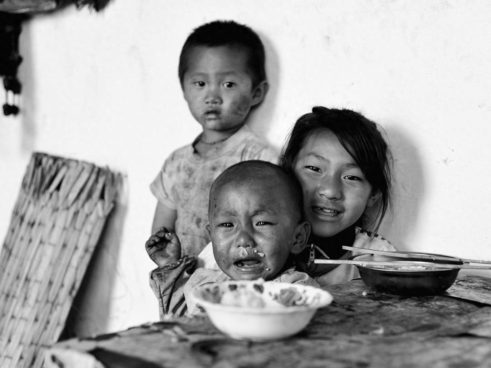 实拍:水泥工日搬水泥400包,撑起整头家!