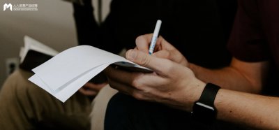 ​微博保存的视频在哪里（微博保存的视频在哪里能找到）