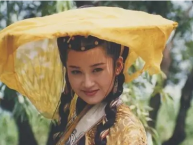 ​任盈盈是个什么样的人？金庸怎么评价？