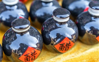 ​喝醋能软化血管吗 究竟会软化血管，还是会导致骨质疏松？