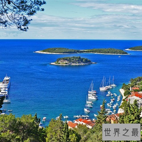 世界十大灵秀水景排行榜，风景如画的碧海蓝湖排倒数