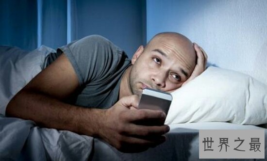 熬夜的危害，经常熬夜的人就是在慢性自杀，千万不熬熬夜