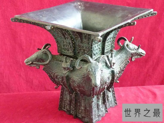 世界上最大的青铜器,司母戊鼎(大的可以做马槽)