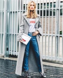 ​宝石蓝色配什么颜色好看（宝石蓝色的图片）