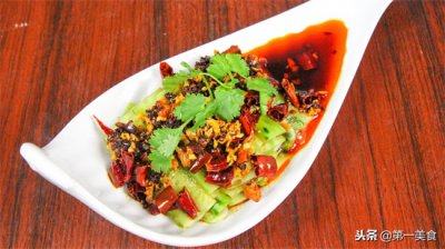 ​凉拌黄瓜的制作方法和配料送给你，清脆香辣开胃，快来学