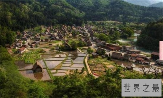 全球风景如画的十大山区小镇，人烟稀少美到爆炸！