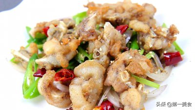 ​牛蛙简单美味的家常做法，这样做起来，方便又快捷，主要还好吃