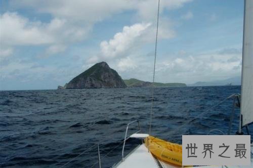 世界十大海底火山，布兰斯菲尔德火山被雪山覆盖还能喷发。