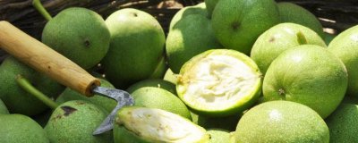 ​如何处理核桃青皮 怎么去除青皮核桃皮