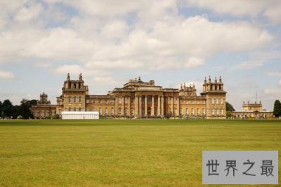 ​丘吉尔庄园位于什么地方 其是英国最大私人宅院