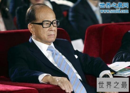 香港富豪排行榜，首富李嘉诚身家骤降42亿美元