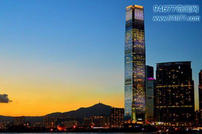 ​香港最高楼环球贸易广场(118层/490米)，最新香港十大高楼排行