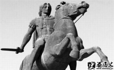 ​历史上亚历山大究竟是怎么死的