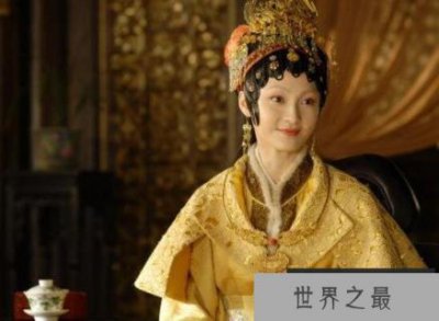 ​红楼梦王熙凤结局，狱中死后只有一席草席裹身