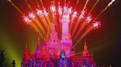 ​迪士尼看烟花最佳地点 迪士尼晚上烟花秀是几点