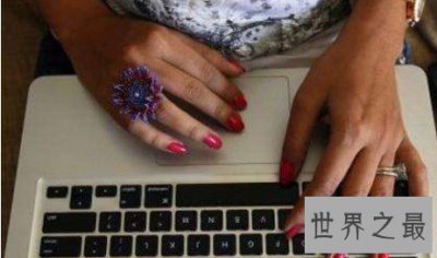 ​世界上打字速度最快的人，每分钟准确无误地敲下807个键！