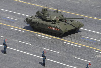 ​美军还没看到就被打爆？俄罗斯新主战坦克T-14型阿玛塔（Armata）射程高达12