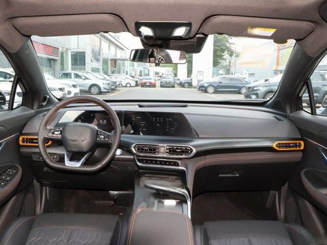 长安UNI-T2022款1.5T落地多少钱？长安UNI-T指导价-