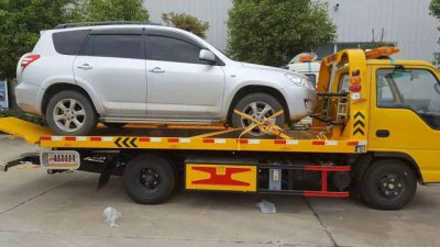 ​拖车多少钱一公里?救援拖车收费标准