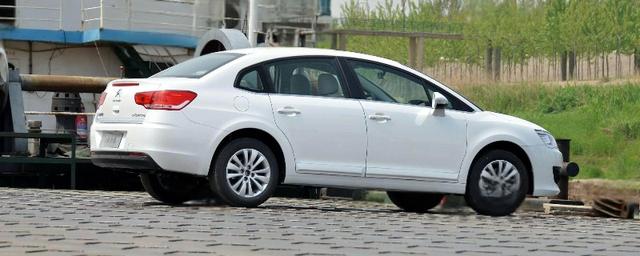 雪铁龙世嘉油耗是多少-