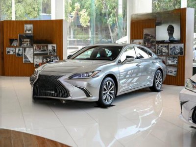 ​雷克萨斯ES2020款2.0L成交价格最低是多少钱？