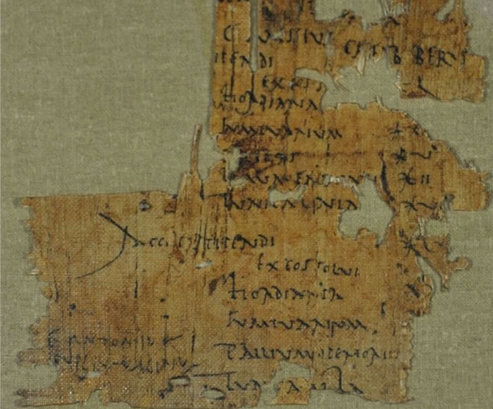 英国考古学家发现古罗马士兵的工资单:到手竟等于0