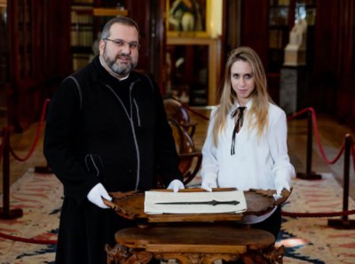 ​意大利圣拉扎罗-德里-阿梅尼修道院博物馆中的剑至少有4000年历史