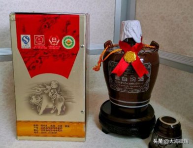 ​泡酒用多少度白酒好(枇杷泡酒用多少度白酒)