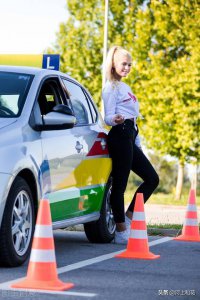 ​学驾照c2是不是很简单（直接学C2驾照有这么难吗）