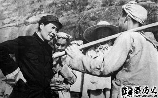 吴满有与毛泽东合照