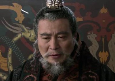 ​袁绍为什么没有与曹操争夺