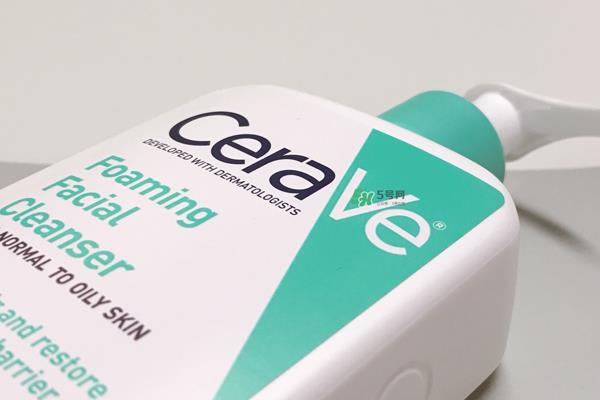 油痘肌适合什么护肤品 油痘肌的皮肤护理方法