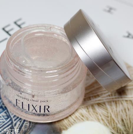 夏天混油皮护肤攻略 这些你都不能错过