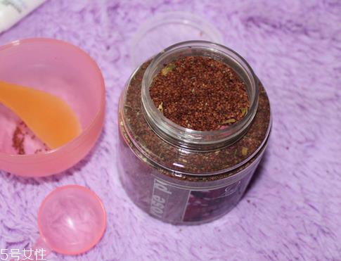 海藻面膜用什么水调最好？海藻面膜和什么调最好？