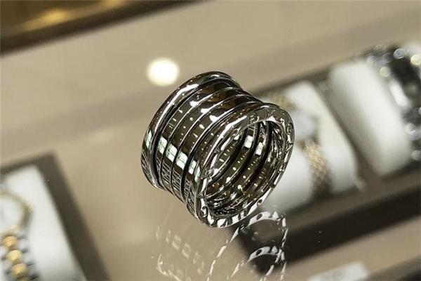 宝格丽弹簧戒指真假对比 宝格丽弹簧戒指真假辨别