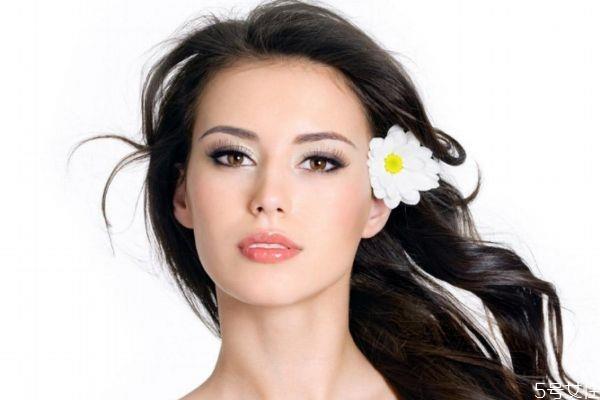 为什么皮肤有时候会发黄呢 皮肤发黄是什么原因呢