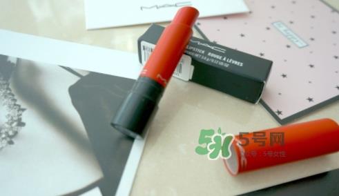 mac魅可立体凝彩唇膏怎么用？魅可立体凝彩唇膏真假辨别