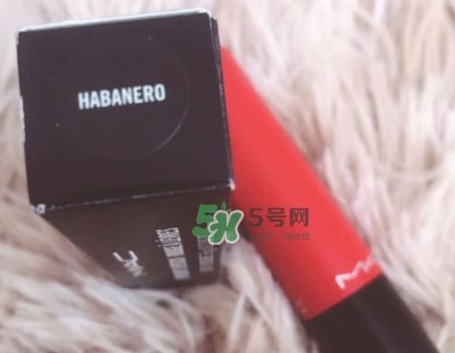 mac魅可立体凝彩唇膏怎么用？魅可立体凝彩唇膏真假辨别