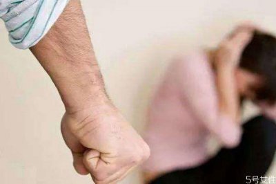 ​家暴男换个女友会改吗 家暴的男人改好的几率